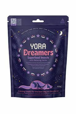 YORA Pes hmyz pochúťky Dreamers s bylinkami 100g